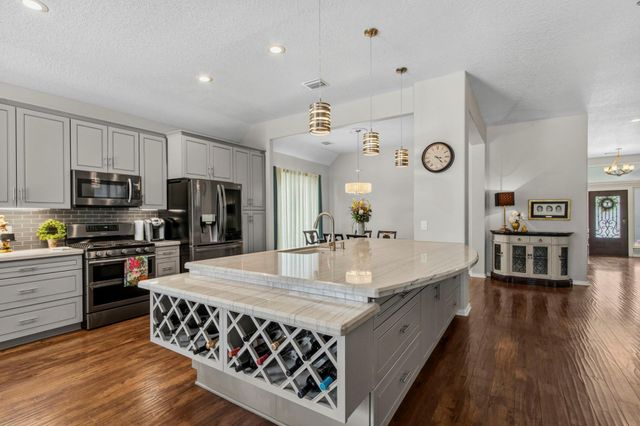 13606 Treebank Lane, Houston, TX 77070