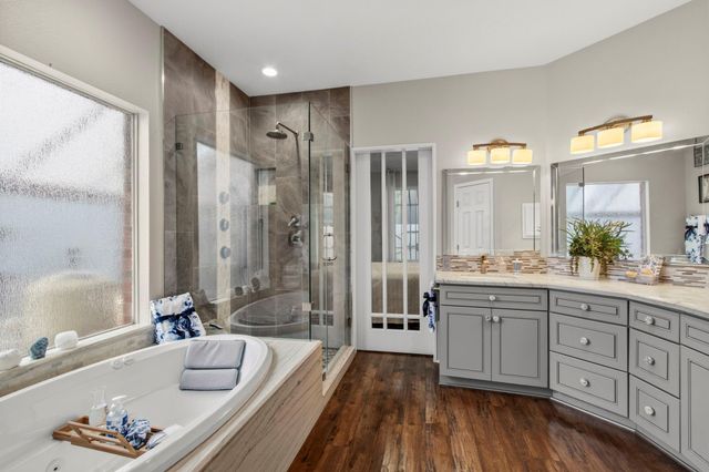13606 Treebank Lane, Houston, TX 77070