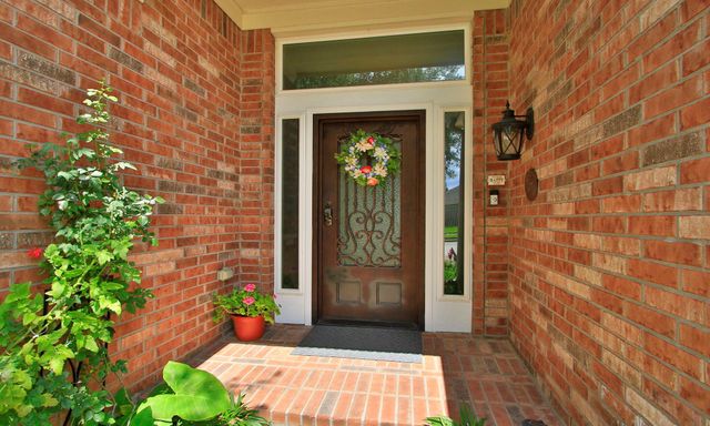 13606 Treebank Lane, Houston, TX 77070