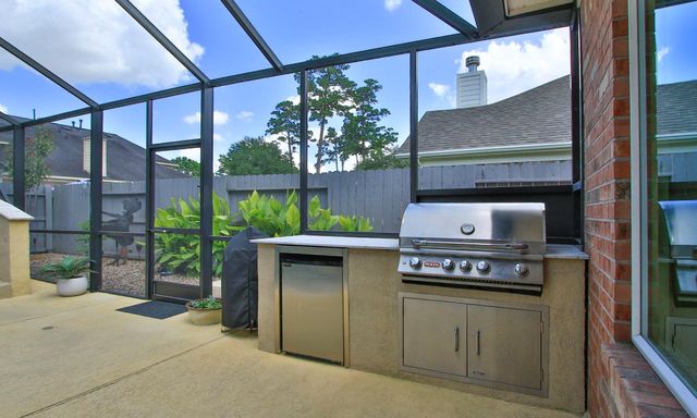 13606 Treebank Lane, Houston, TX 77070