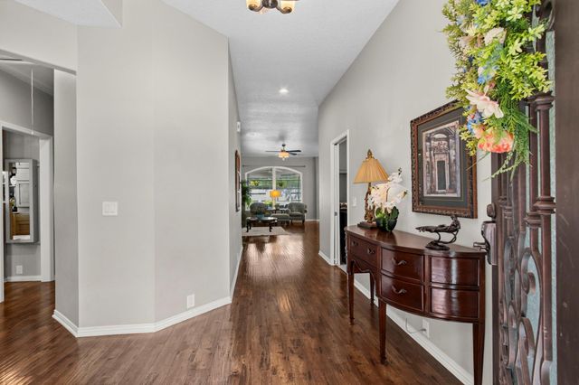 13606 Treebank Lane, Houston, TX 77070