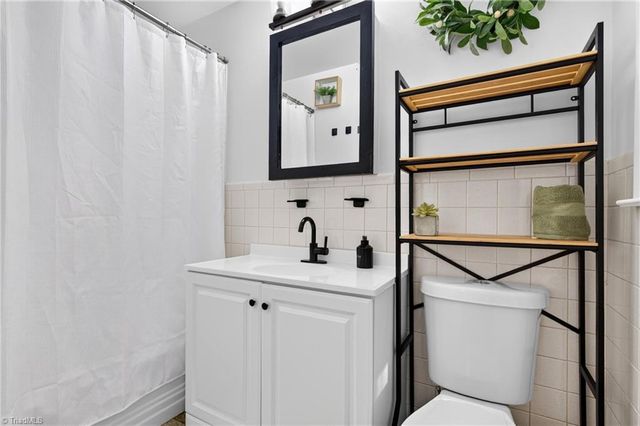 2547 Amesbury Road, Winston-salem, NC 27103