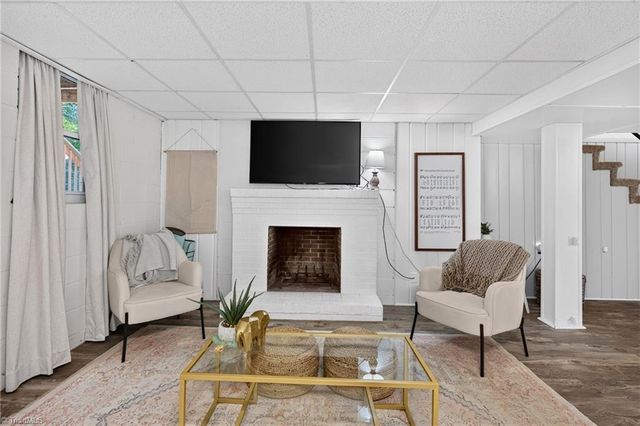 2547 Amesbury Road, Winston-salem, NC 27103