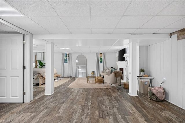 2547 Amesbury Road, Winston-salem, NC 27103