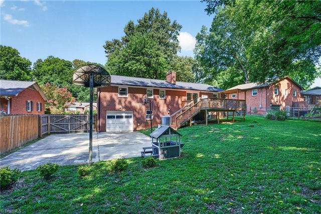 2547 Amesbury Road, Winston-salem, NC 27103