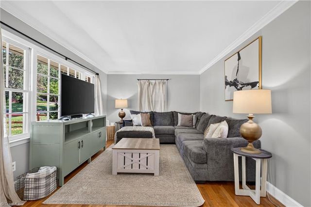2547 Amesbury Road, Winston-salem, NC 27103