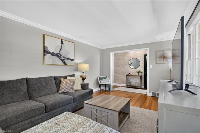 2547 Amesbury Road, Winston-salem, NC 27103