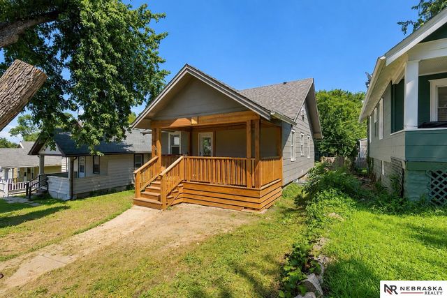 6329 N 33 Avenue, Omaha, NE 68111