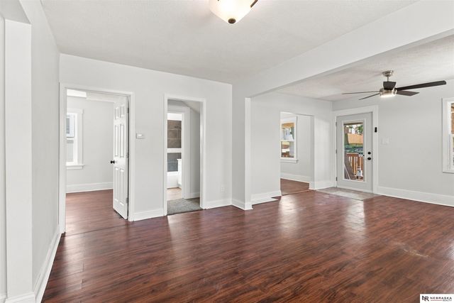 6329 N 33 Avenue, Omaha, NE 68111