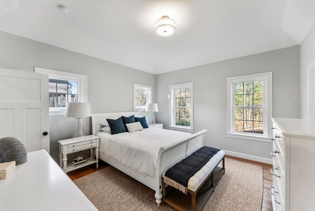 41 Bay Shore Drive, Plymouth, MA 02364