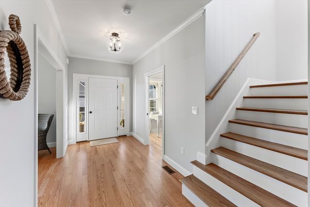 41 Bay Shore Drive, Plymouth, MA 02364