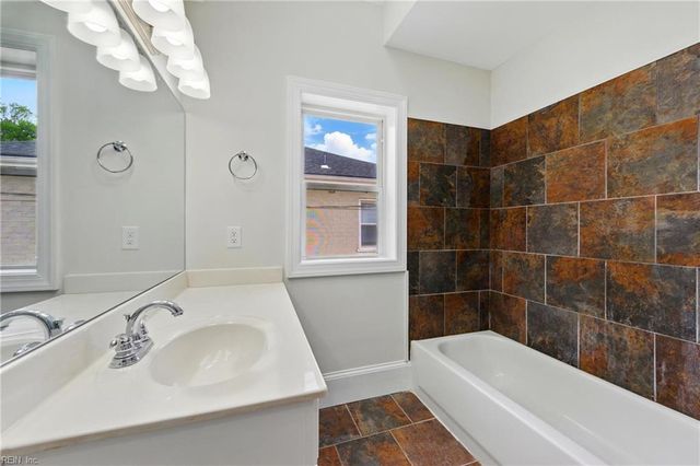 552 2nd AVE, Suffolk, VA 23434