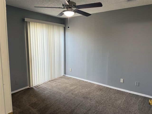 2501 Gulf Freeway 262C, Dickinson, TX 77539