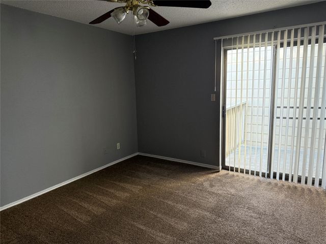 2501 Gulf Freeway 262C, Dickinson, TX 77539