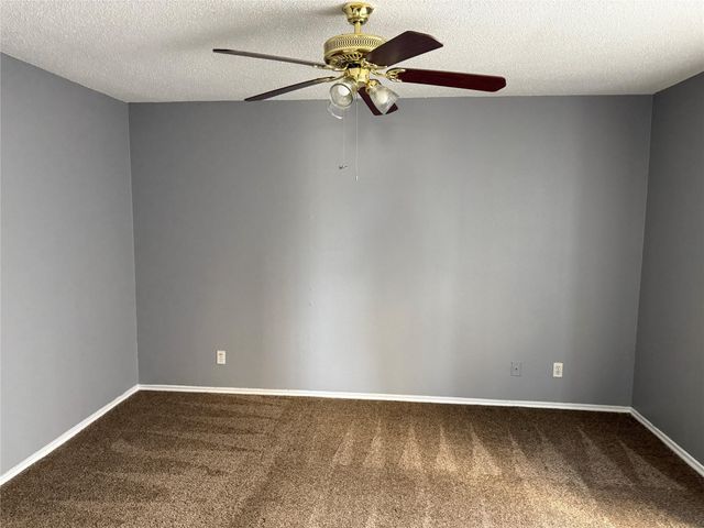 2501 Gulf Freeway 262C, Dickinson, TX 77539