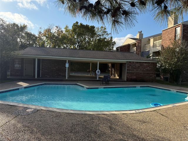 2501 Gulf Freeway 262C, Dickinson, TX 77539