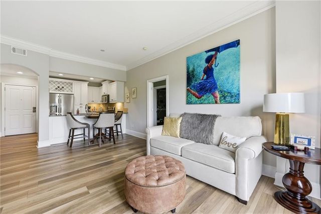 2277 Peachtree Road NE 407, Atlanta, GA 30309