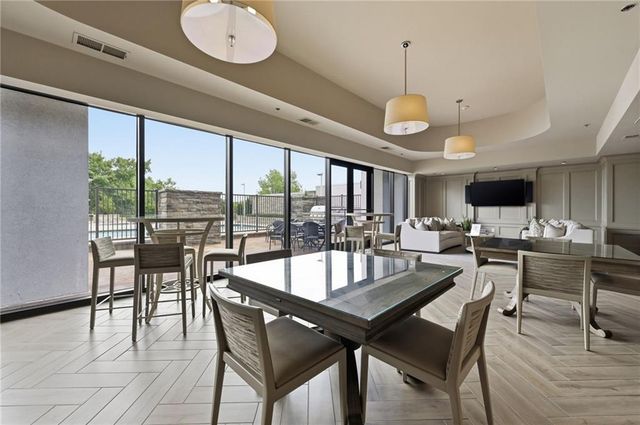 2277 Peachtree Road NE 407, Atlanta, GA 30309