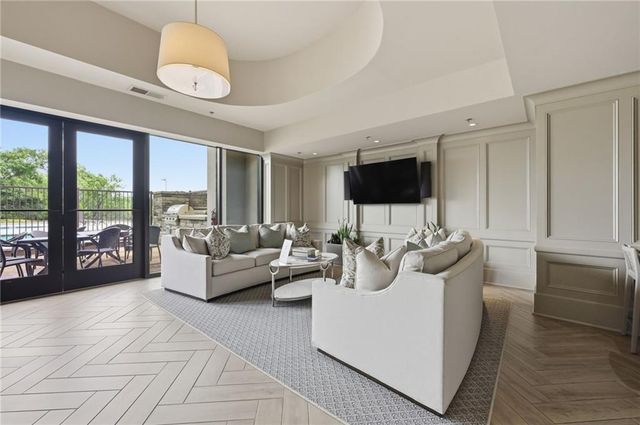 2277 Peachtree Road NE 407, Atlanta, GA 30309