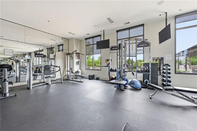 2277 Peachtree Road NE 407, Atlanta, GA 30309