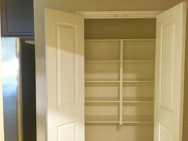 618 Longstreet Drive, Rosenberg, TX 77469