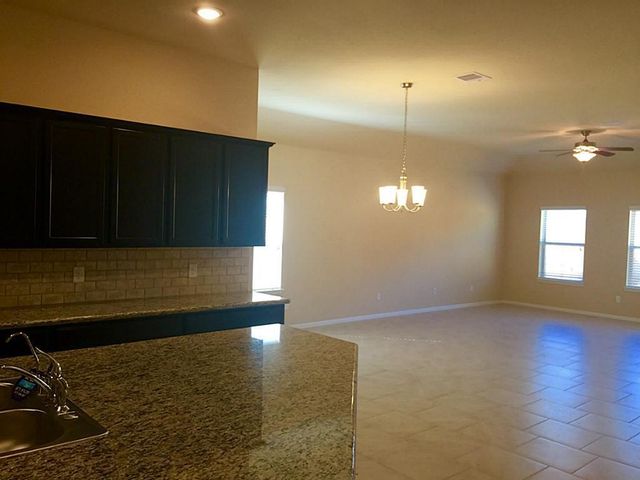 618 Longstreet Drive, Rosenberg, TX 77469