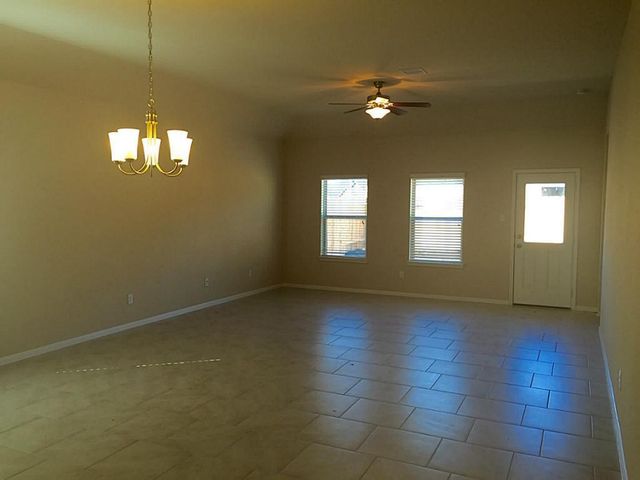 618 Longstreet Drive, Rosenberg, TX 77469