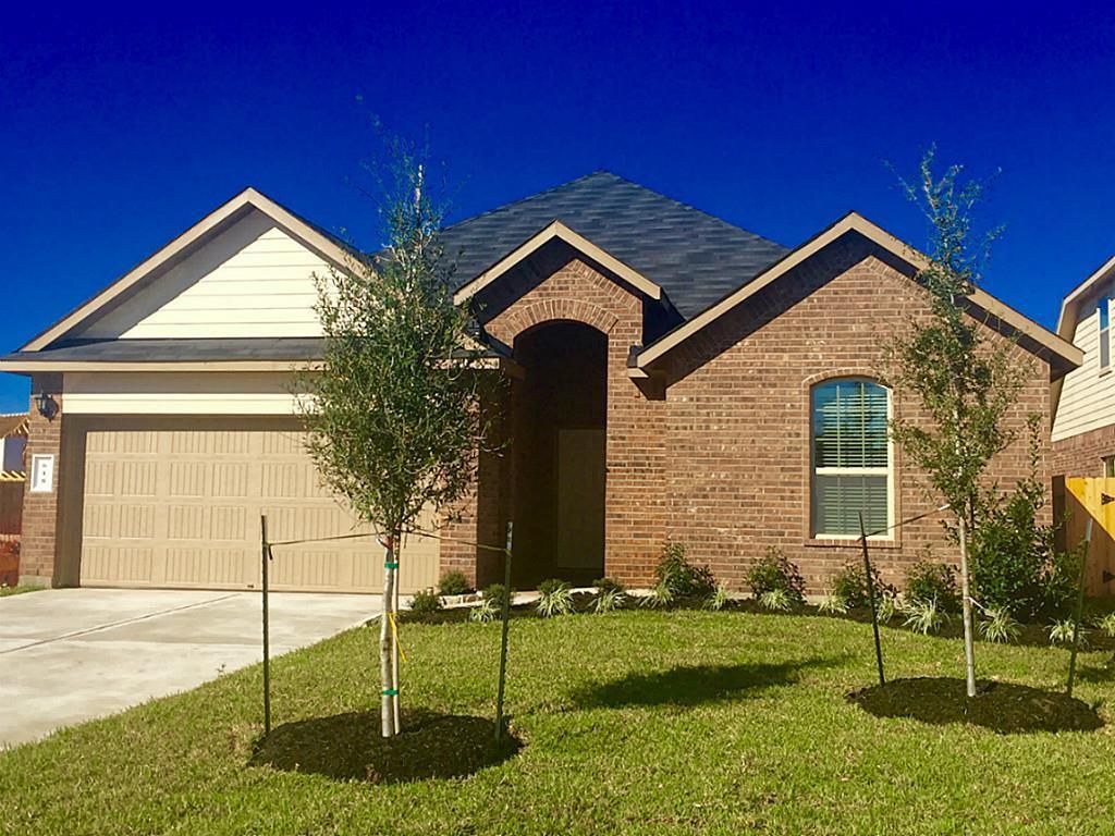 618 Longstreet Drive, Rosenberg, TX 77469