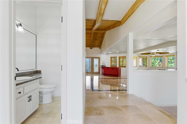 16575 Bonanza Dr, Riverside, CA 92504