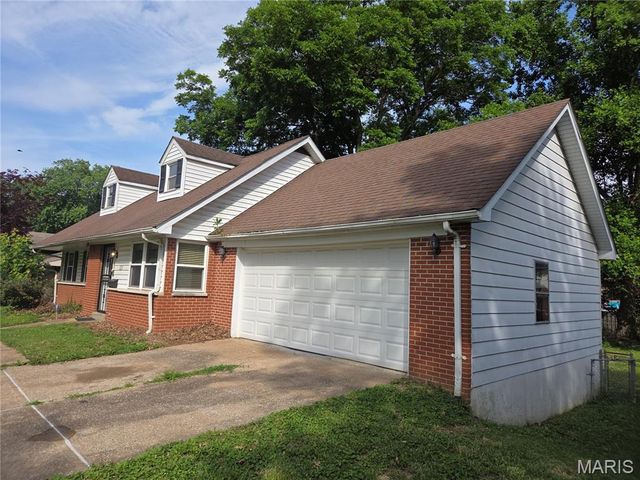 113 Philecia Drive, Swansea, IL 62226