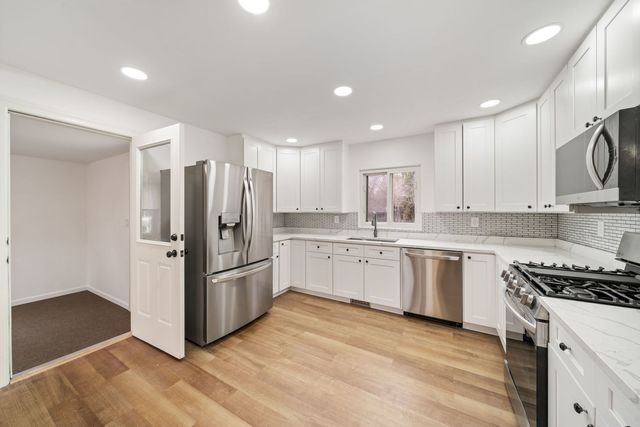 28W686 Townline Road, Warrenville, IL 60555