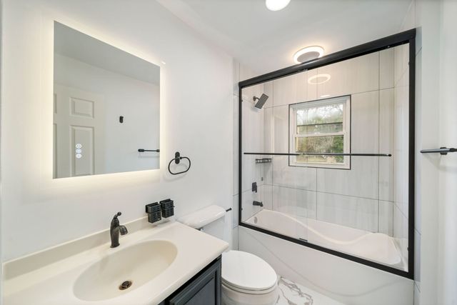 28W686 Townline Road, Warrenville, IL 60555