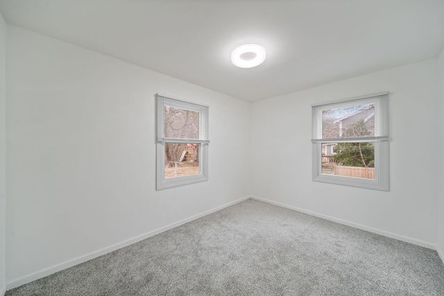 28W686 Townline Road, Warrenville, IL 60555