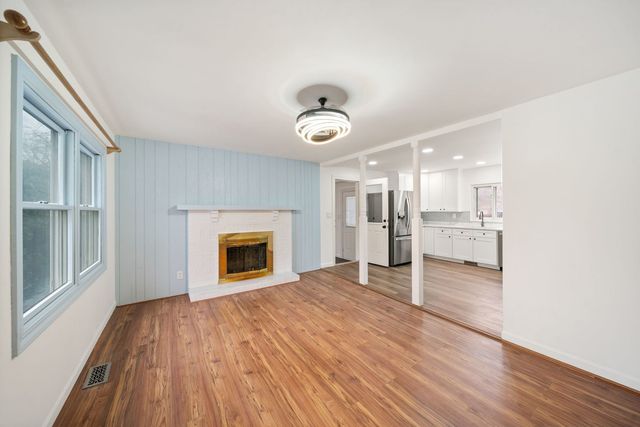 28W686 Townline Road, Warrenville, IL 60555