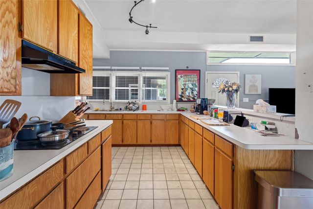 5411 Starlight Drive N, Fort Worth, TX 76126