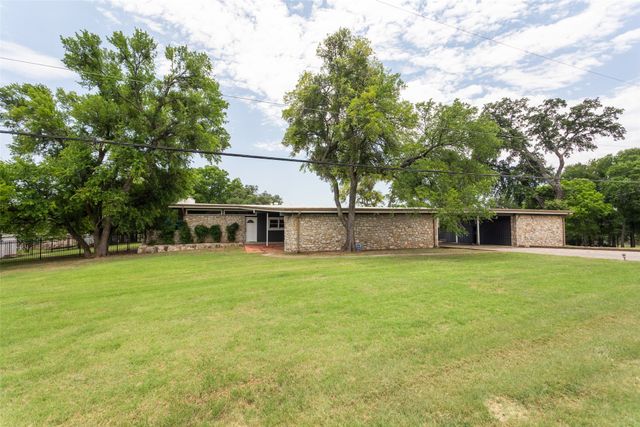 5411 Starlight Drive N, Fort Worth, TX 76126
