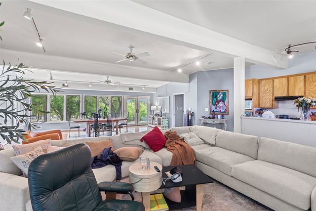 5411 Starlight Drive N, Fort Worth, TX 76126