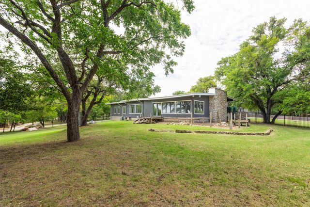 5411 Starlight Drive N, Fort Worth, TX 76126