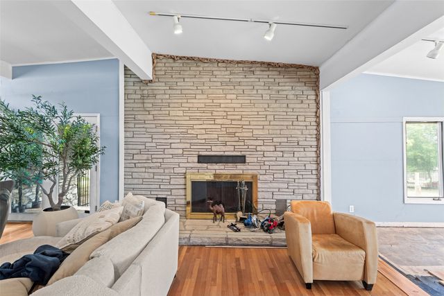 5411 Starlight Drive N, Fort Worth, TX 76126