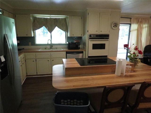 8545 S MAGNOLIA AVENUE, Ocala, FL 34476