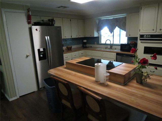 8545 S MAGNOLIA AVENUE, Ocala, FL 34476