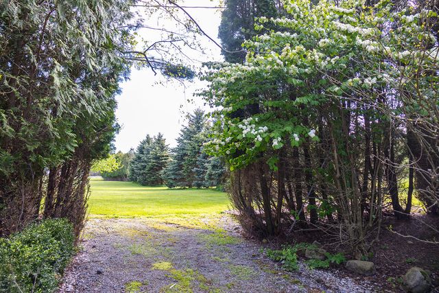 5251 Spring Creek Road, Three Oaks, MI 49128