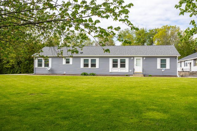 5251 Spring Creek Road, Three Oaks, MI 49128
