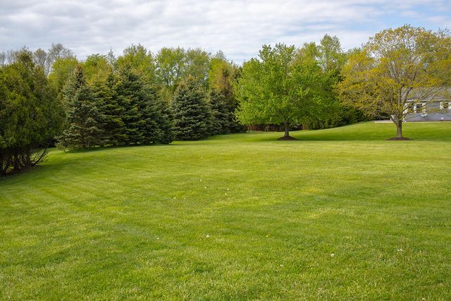 5251 Spring Creek Road, Three Oaks, MI 49128