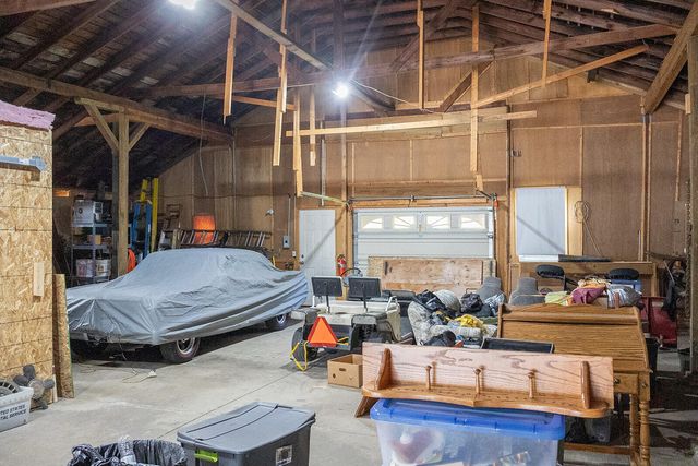 5251 Spring Creek Road, Three Oaks, MI 49128