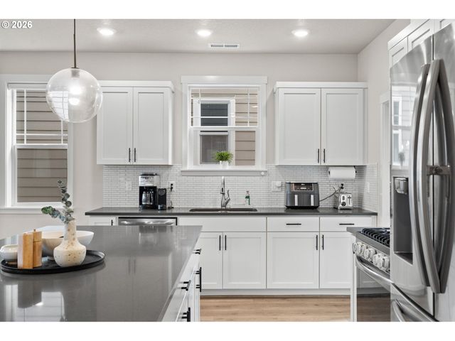 16870 Sw SUNSHINE COAST St, Tigard, OR 97224