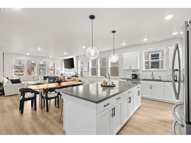 16870 Sw SUNSHINE COAST St, Tigard, OR 97224