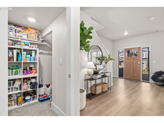 16870 Sw SUNSHINE COAST St, Tigard, OR 97224