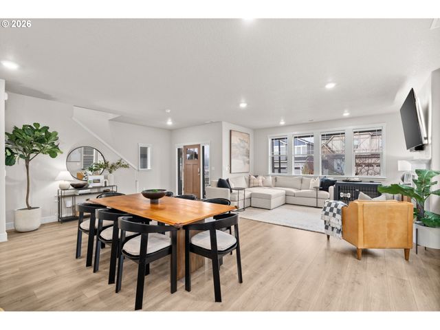 16870 Sw SUNSHINE COAST St, Tigard, OR 97224