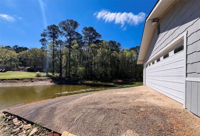 1776 Lakeshore Drive, Hemphill, TX 75948